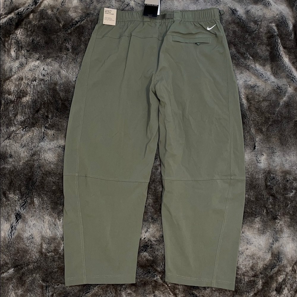 Nike ACG Hiking Pants Women's XL UV Protection Repel Belt zip pockets green $140 - Picture 10 of 10